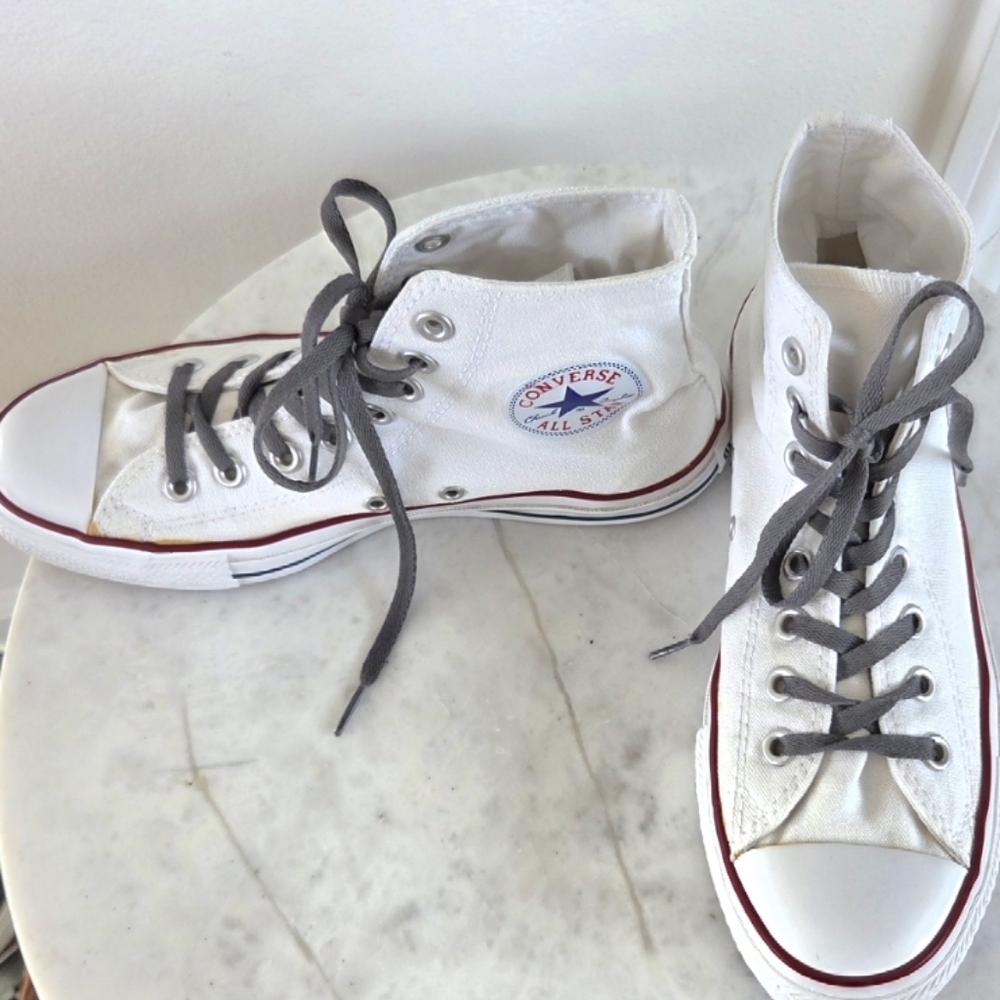 Converse All-Star Hi Top Chuck Taylor Logo Canvas Shoes Sz 8.5 Woman Unisex